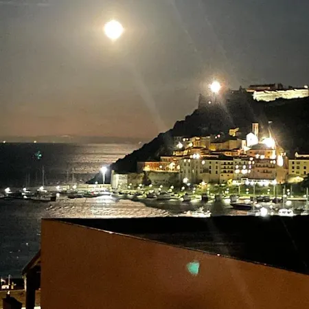 La Finestra Sul Porto Apartment