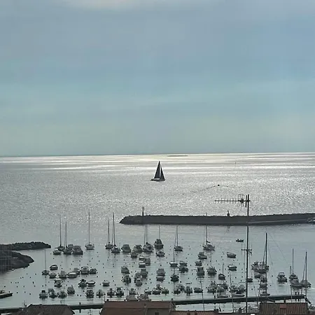 La Finestra Sul Porto Apartment